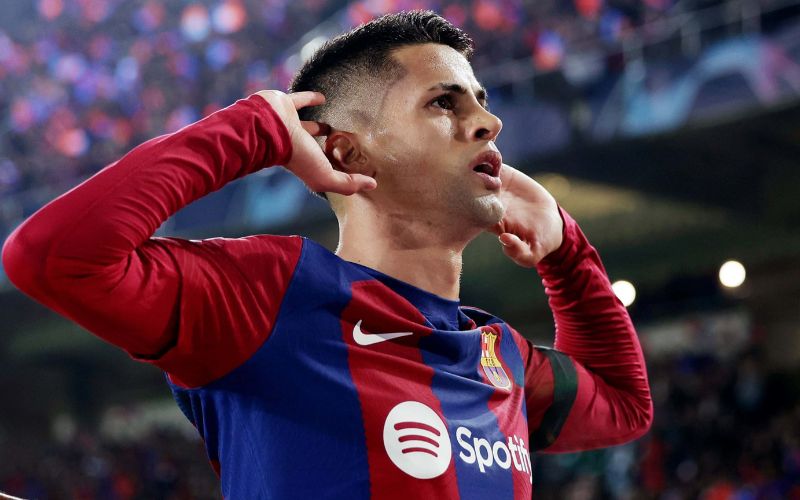Cancelo đá vị trí nào phù hợp nhất?