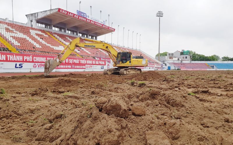 Những lần cải tạo sân Lạch Tray mới nhất