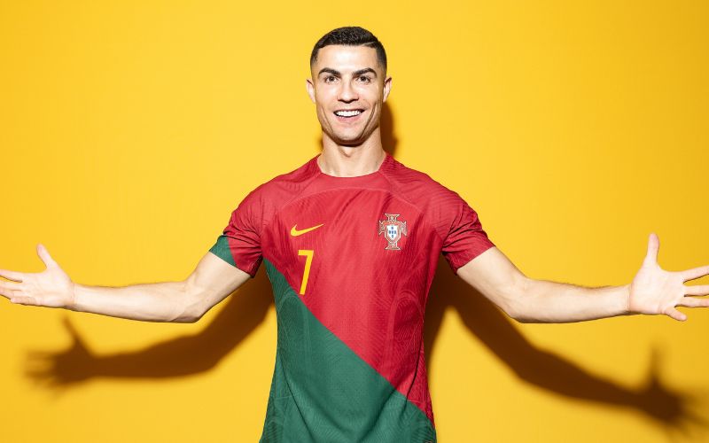 Tên thật Ronaldo CR7